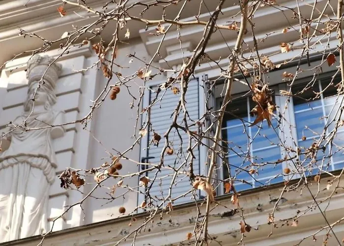 Kevin's 101 - Tirane, Albania 公寓 *